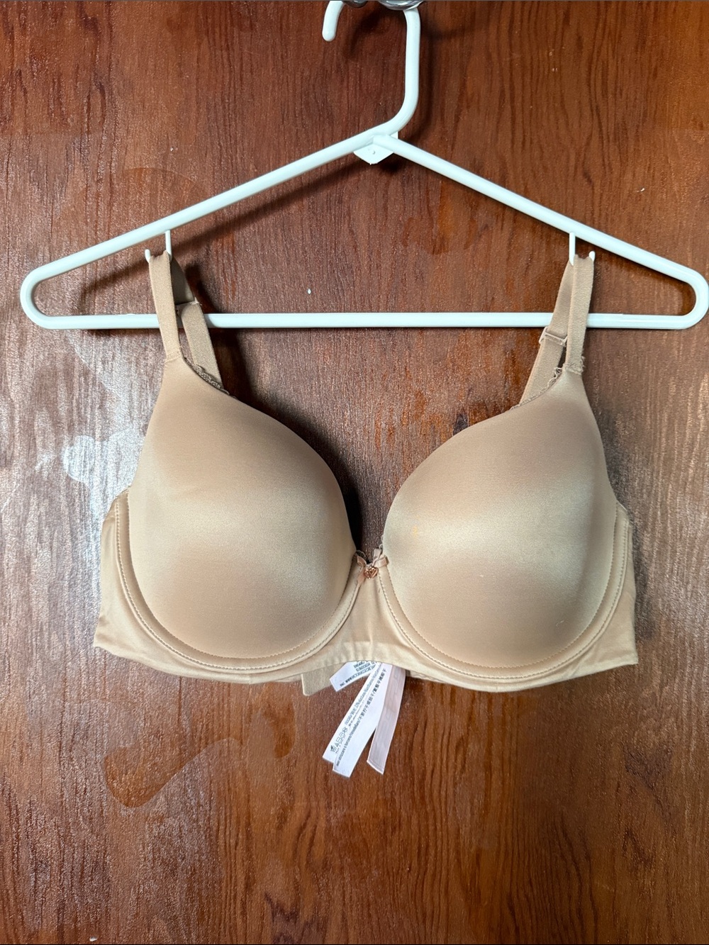 Victoria’s Secret Body by Victoria lined demi bra
